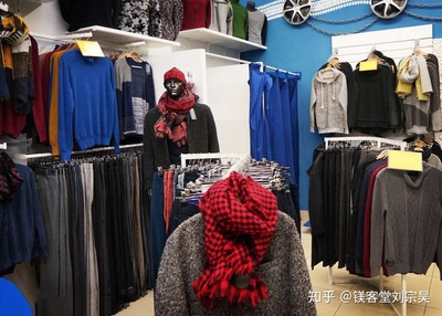 開了一家服裝店,如何提升店鋪的銷售氛圍?